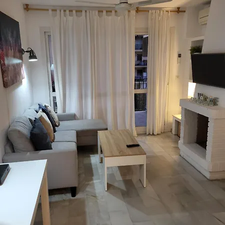 Erisa En Dos Min De La Playa, Puerto Marina Vakantiehuis