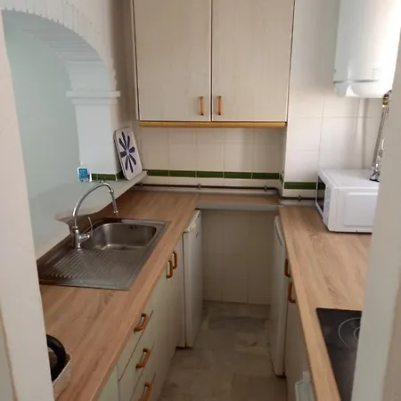 Erisa En Dos Min De La Playa, Puerto Marina Feriehus Torremolinos